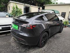 Tesla Model Y Long Range All-Wheel Drive - ფოტო 7