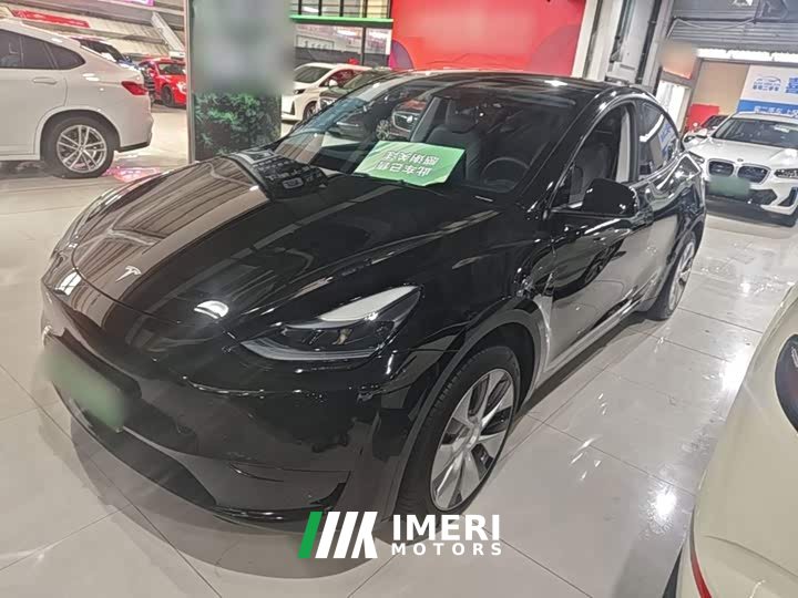Tesla Model Y Facelift Rear-Wheel Drive