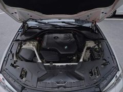 BMW 5 Series Facelift 525Li M Sport Package - ფოტო 11