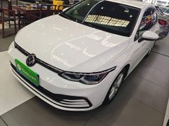 Volkswagen Golf 200TSI DSG - ფოტო 2