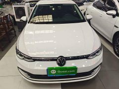 Volkswagen Golf 200TSI DSG - ფოტო 3