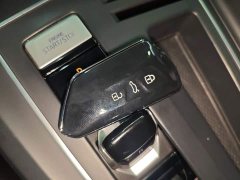 Volkswagen Golf 200TSI DSG - ფოტო 9