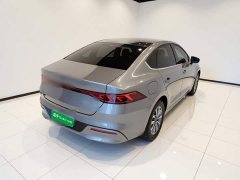 BYD Qin PLUS 2024 Glory Edition DM-i 55KM Leading - ფოტო 7
