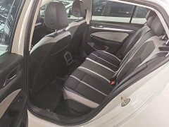Volkswagen Golf 300TSI Pro - ფოტო 17