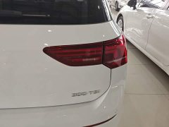 Volkswagen Golf 300TSI Pro - ფოტო 8