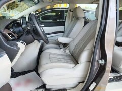 Buick GL8 Land Business Class 652T Comfort - ფოტო 15
