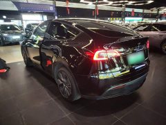 Tesla Model Y 2023 Rear-Wheel Drive - ფოტო 5
