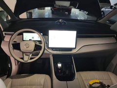 Volvo EM90 2025 Ultra Six-Seater - ფოტო 6