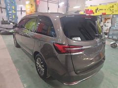 Buick GL8 Land Business Class 652T Luxury - ფოტო 5