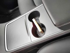 Tesla Model Y Long Range All-Wheel Drive 3D7 - ფოტო 12