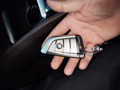 BMW 5 Series 525Li Luxury Package - ფოტო 9