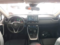 Toyota Venza 2.0L CVT FWD Luxury - ფოტო 10