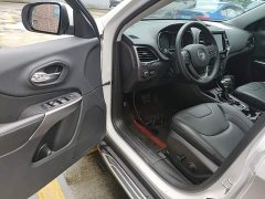 Jeep Cherokee 2020 2.0T Two-Wheel Drive Leading Edition - ფოტო 16