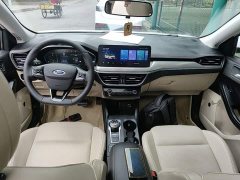 Ford Focus Sedan EcoBoost 180 Automatic Trend - ფოტო 10