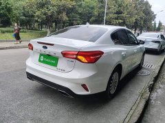 Ford Focus Sedan EcoBoost 180 Automatic Trend - ფოტო 7