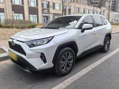 Toyota RAV4 2.0L CVT FWD Fashion Edition - ფოტო 3