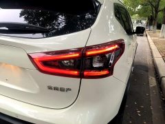 Nissan Qashqai 2.0L CVT XV Premium Luxury - ფოტო 8