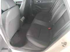 Honda Civic Hatchback 240 Turbo CVT Sharp Edition - ფოტო 13