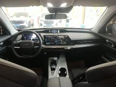Changan Oushan Z6 Blue Whale 1.5T DCT Smart Leader City Edition - ფოტო 10