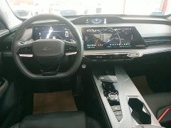 Changan Oushan Z6 Blue Whale 1.5T DCT Smart Leader City Edition - ფოტო 11