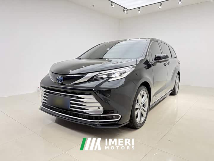 Toyota Sienna 2.5L Hybrid Platinum Edition