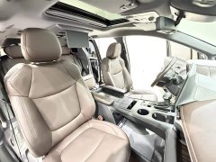Toyota Sienna 2.5L Hybrid Platinum Edition - ფოტო 17