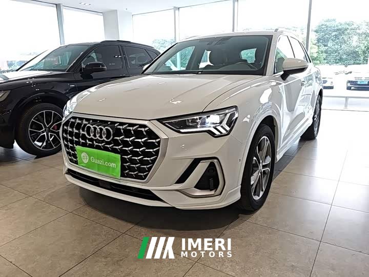 Audi Q3 40 TFSI Sporty Fashion Edition