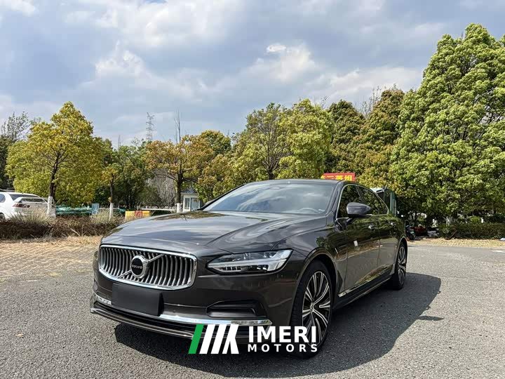 Volvo S90 2023 B5 Smart Luxury Edition - ავტომობილი ჩინეთიდან