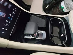 Li Auto ONE Extended Range 6-Seater - ფოტო 14