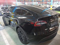 Tesla Model Y Standard Range RWD - ფოტო 5
