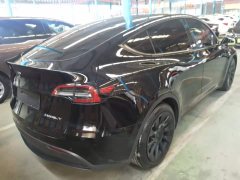 Tesla Model Y Standard Range RWD - ფოტო 7