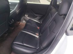 Tesla Model Y Rear-Wheel Drive - ფოტო 17