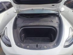 Tesla Model Y Rear-Wheel Drive - ფოტო 20