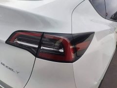 Tesla Model Y Rear-Wheel Drive - ფოტო 8