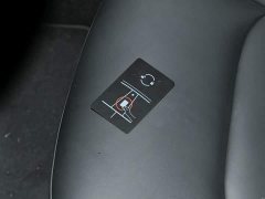 Tesla Model Y Rear-Wheel Drive - ფოტო 9