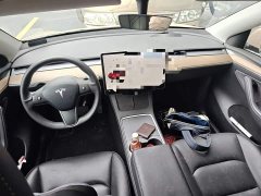 Tesla Model Y Standard Range RWD - ფოტო 13