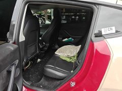 Tesla Model Y Standard Range RWD - ფოტო 15