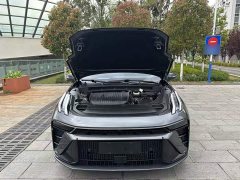 Lynk & Co Geely Lynk & Co 03 2.0T Diesel DCT Pro - ფოტო 4