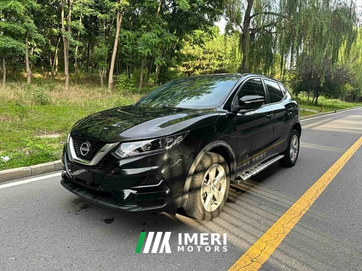Nissan Qashqai Classic 2.0L CVT XV Comfort Edition - car from China