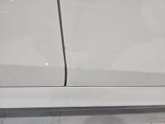 BMW 5 Series 525Li M Sport Package - ფოტო 4