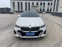 BMW 5 Series 525Li M Sport Package - ფოტო 9