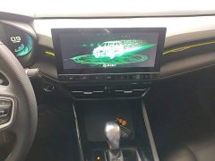 SAIC MG i5 1.5L CVT Diamond Edition - ფოტო 9
