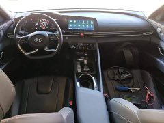 Hyundai Elantra 2022 1.5L CVT Luxury - ფოტო 10