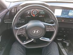 Hyundai Elantra 2022 1.5L CVT Luxury - ფოტო 11