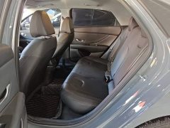 Hyundai Elantra 2022 1.5L CVT Luxury - ფოტო 17