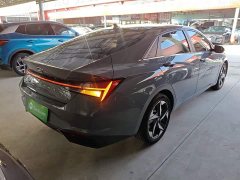 Hyundai Elantra 2022 1.5L CVT Luxury - ფოტო 7