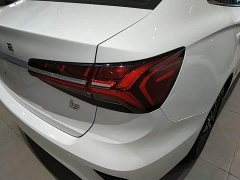 SAIC MG i5 2021 1.5L CVT Diamond Edition - ფოტო 8