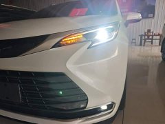Toyota Sienna 2023 2.5L Hybrid Premium Edition - ფოტო 18