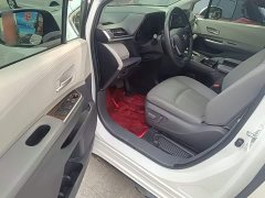Toyota Sienna 2021 2.5L Hybrid Luxury - ფოტო 16