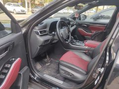 Toyota Crown Venza 2.5L HEV AWD Premier - ფოტო 12